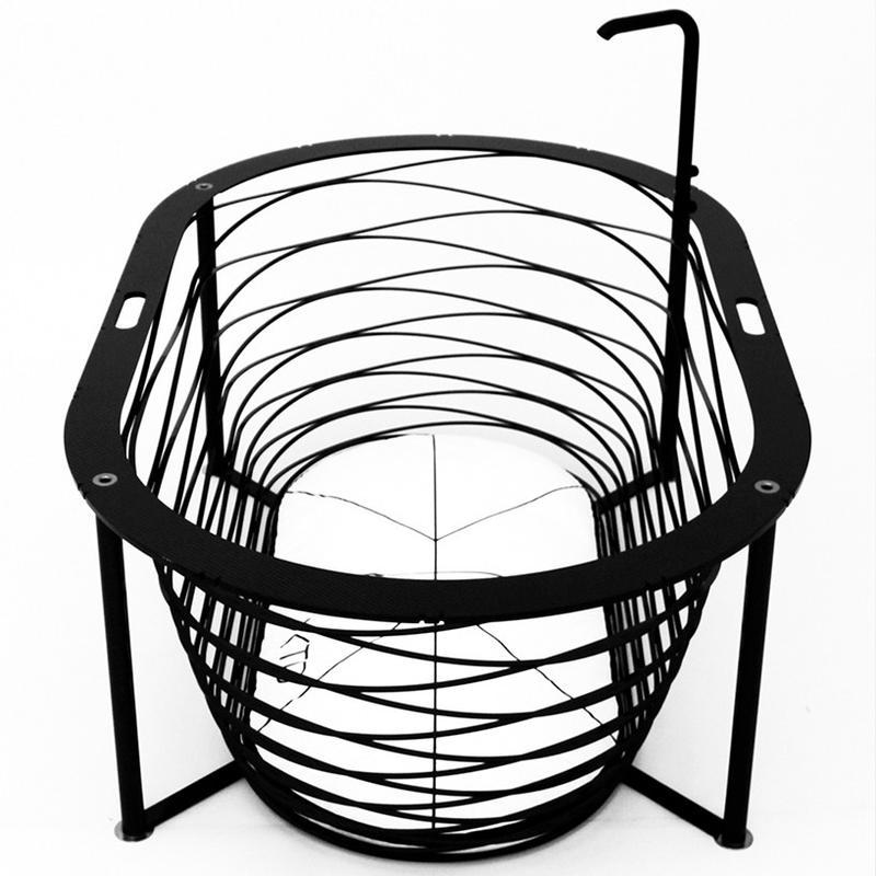Illustration for article titled Portable Bathtub Packs Flatter Than a Stolen Hotel Bathrobe